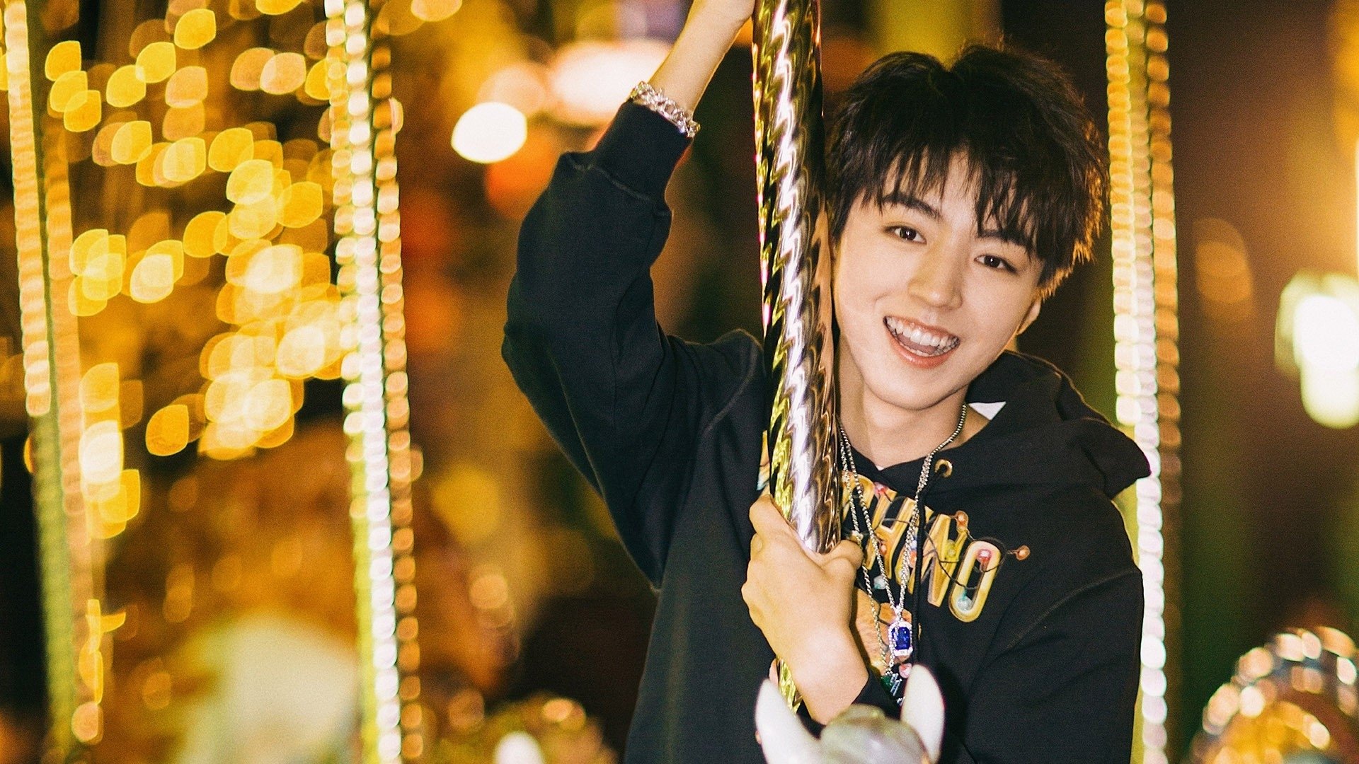 爱游戏官方-全国足球志愿者服务队伍扩大，赛场保障更贴心，足球赛志愿者招募通知