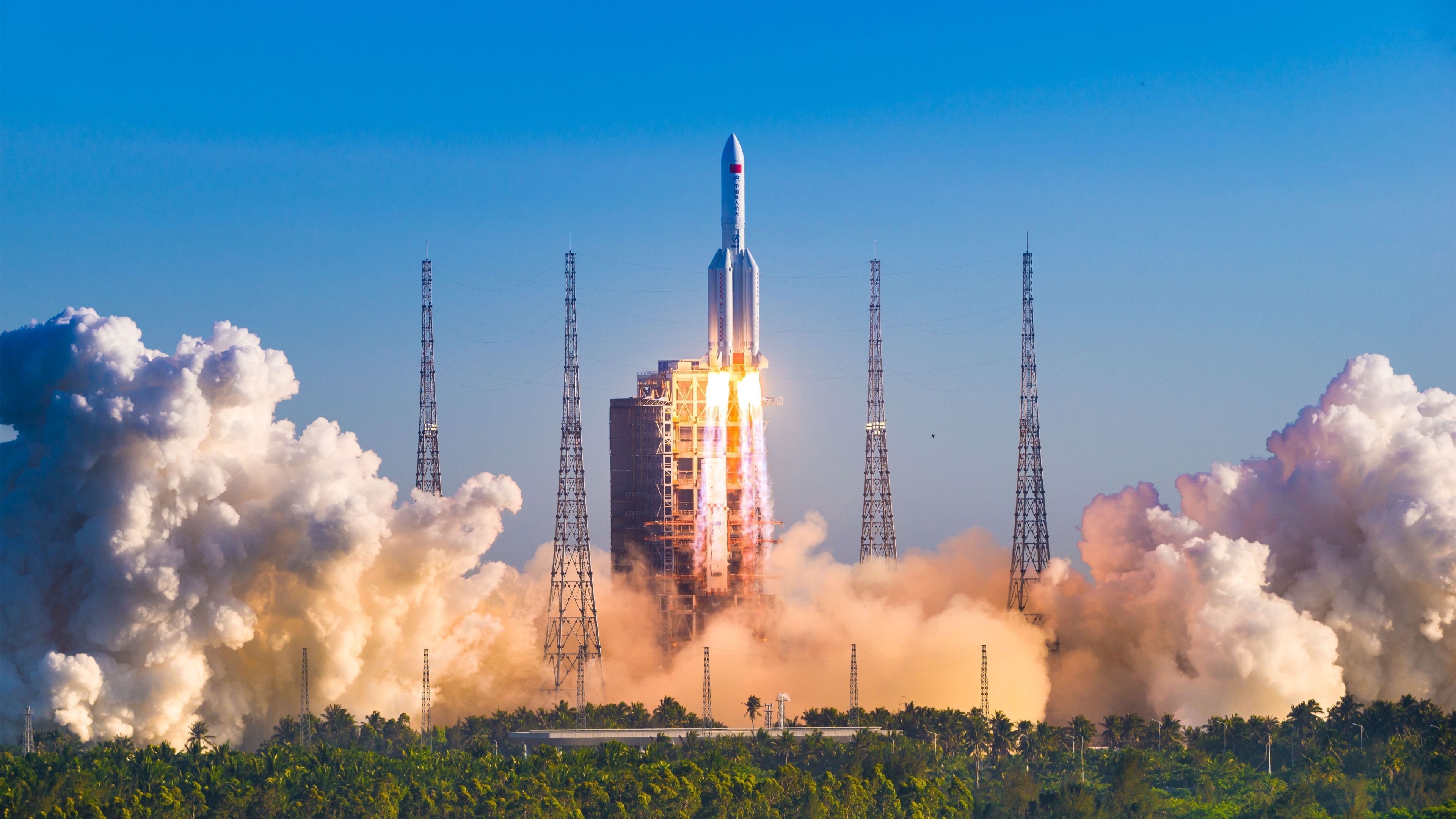 爱游戏app-巴黎击败拜仁，成功晋级欧冠半决赛！，欧冠决赛巴黎vs拜仁集锦