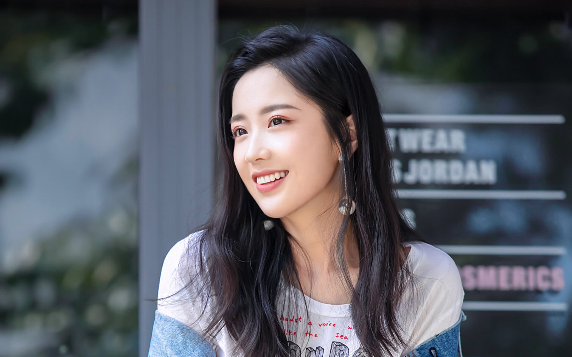 爱游戏平台-英格兰主场轻取捷克，成功晋级欧锦赛淘汰赛，欧洲杯预选赛英格兰对捷克