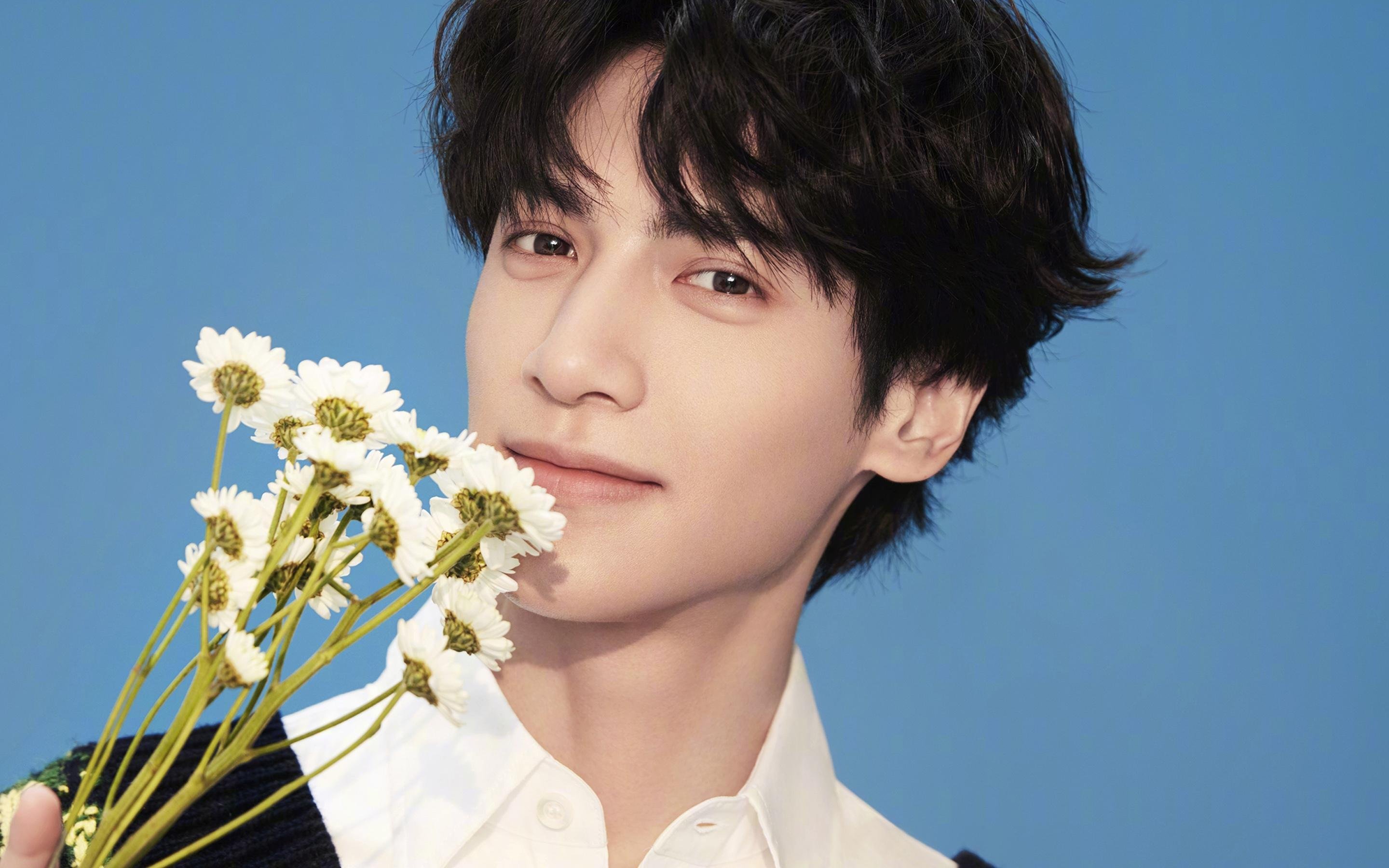 爱游戏官方-英超争冠白热化，各豪门竞相发力